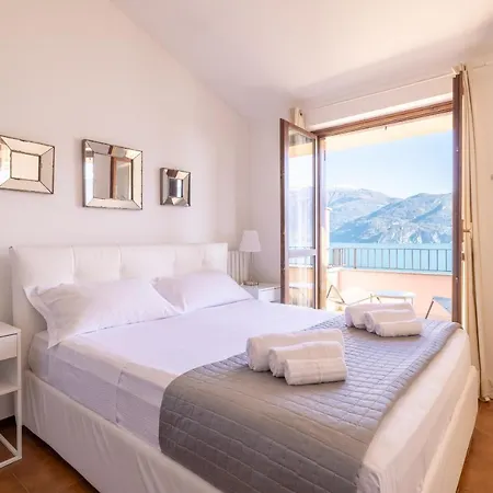 Sole-luce Менаджо